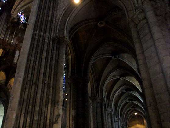 chartres072437.jpg