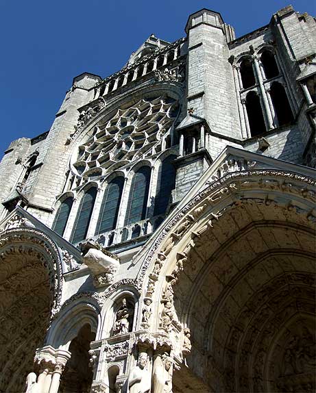 chartres072474.jpg