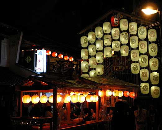 gion716m.jpg