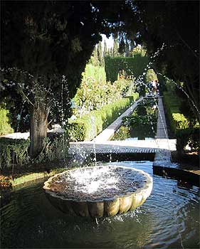フェネラーリ庭園の噴水