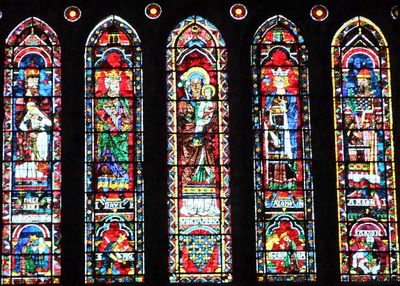 chartres072404.jpg