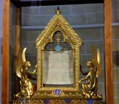 chartres072427.jpg