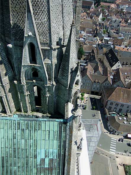 chartres072448.jpg