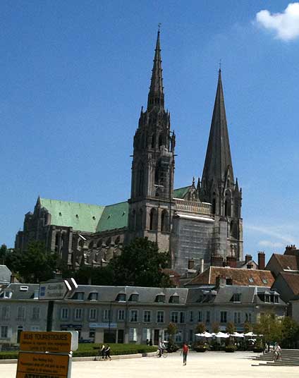 chartres0724a.jpg