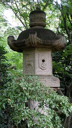 平林寺 灯篭
