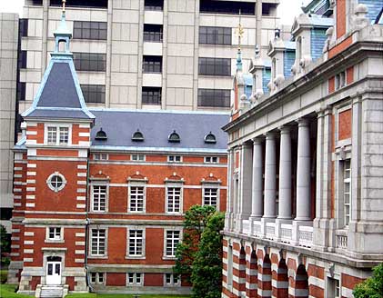 法務省