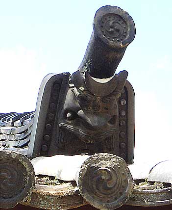 東大寺の鬼瓦