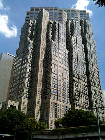 sinjyuku1005e.jpg