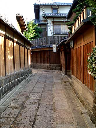 yasaka11roji.jpg